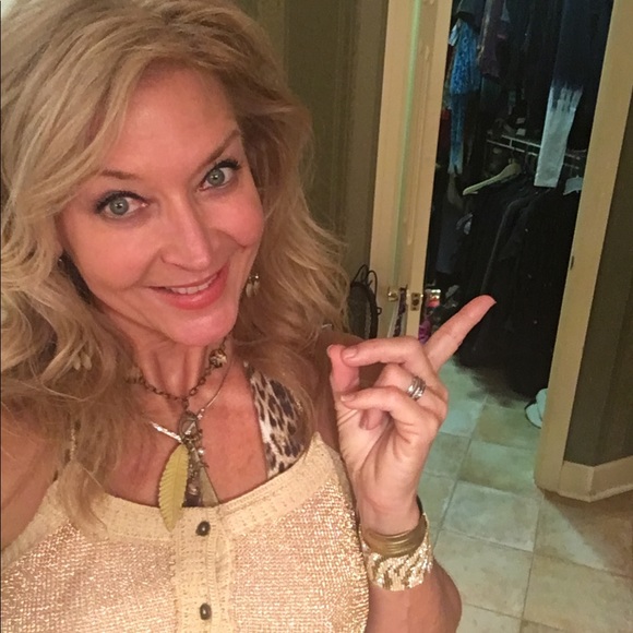 Meet your Posher, Katrina - Picture 1 of 2